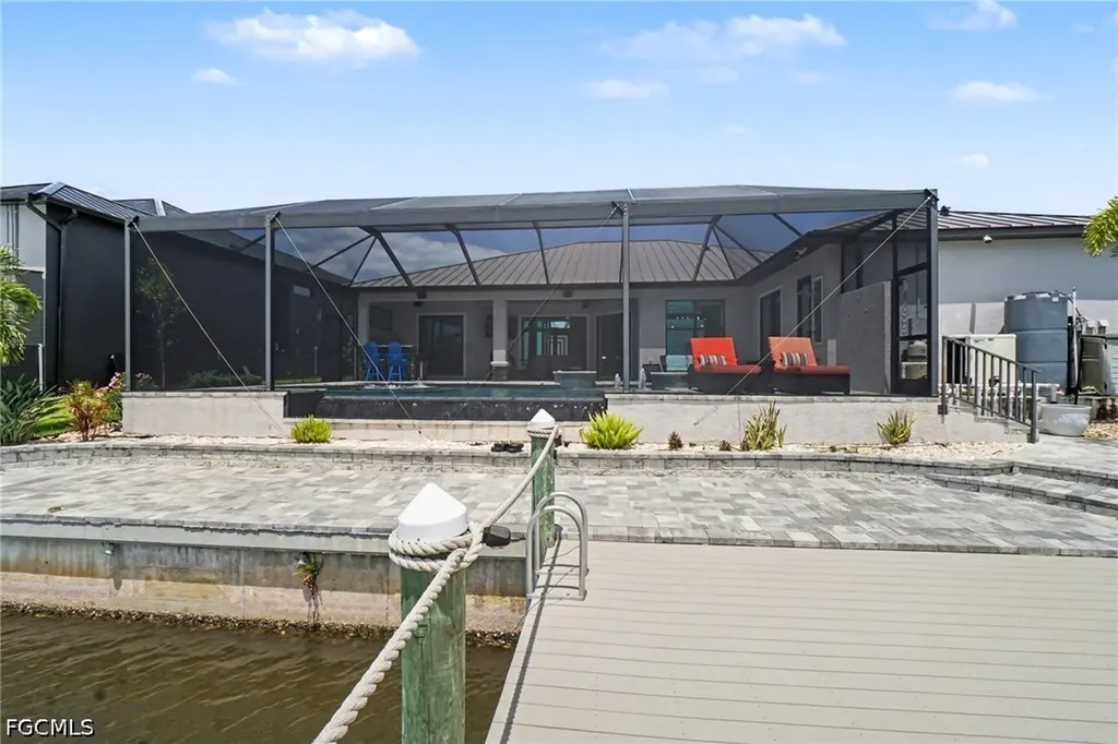 4310 Gulfstream Parkway Cape Coral FL 33993