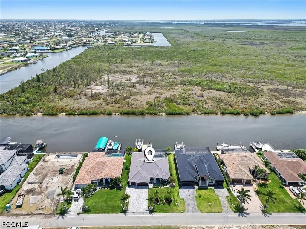 4310 Gulfstream Parkway Cape Coral FL 33993