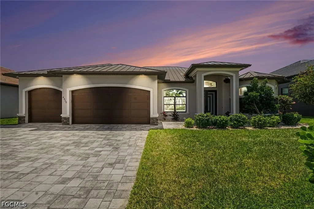 4310 Gulfstream Parkway Cape Coral FL 33993