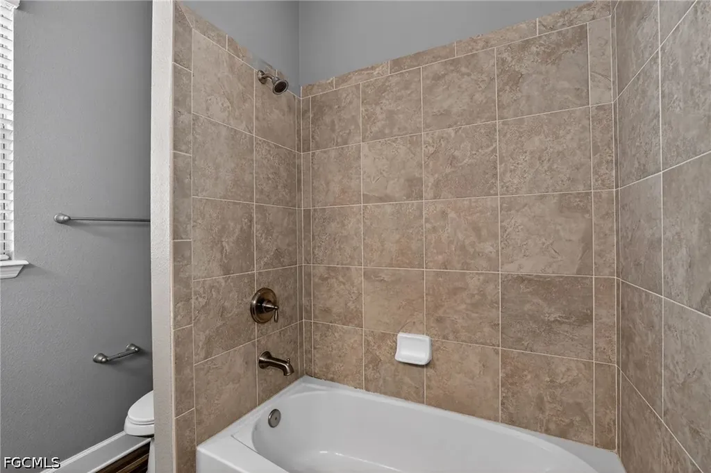 710 116th Court NE Bradenton FL 34212
