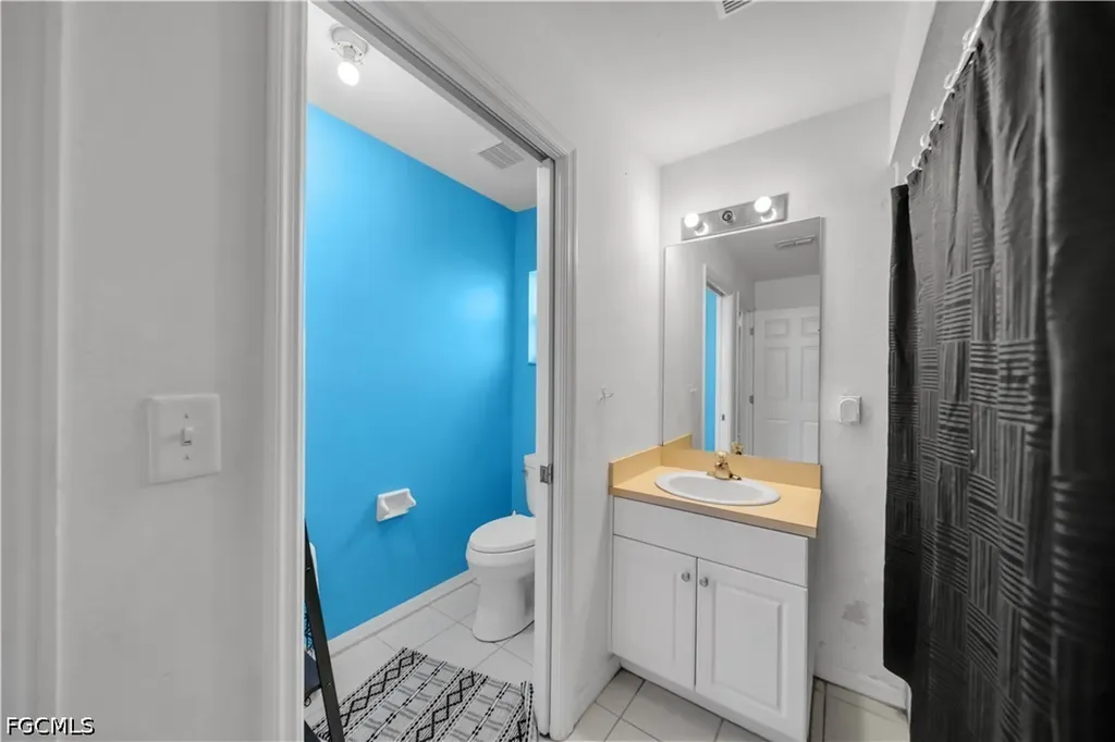 1826 NE 17th Place Cape Coral FL 33909