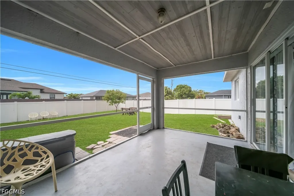 1826 NE 17th Place Cape Coral FL 33909