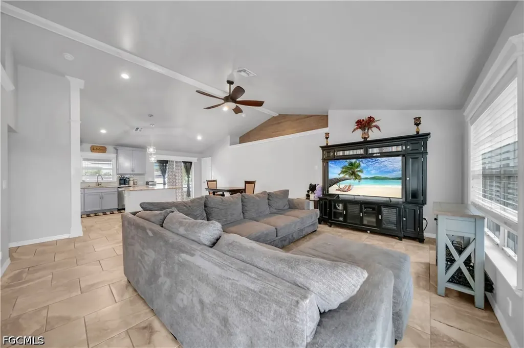 1826 NE 17th Place Cape Coral FL 33909