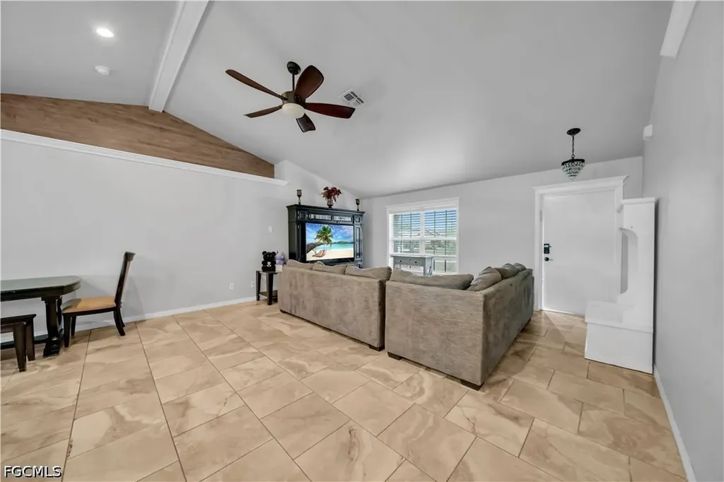 1826 NE 17th Place Cape Coral FL 33909