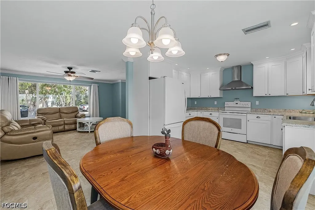 7815 Bocilla Lane Bokeelia FL 33922