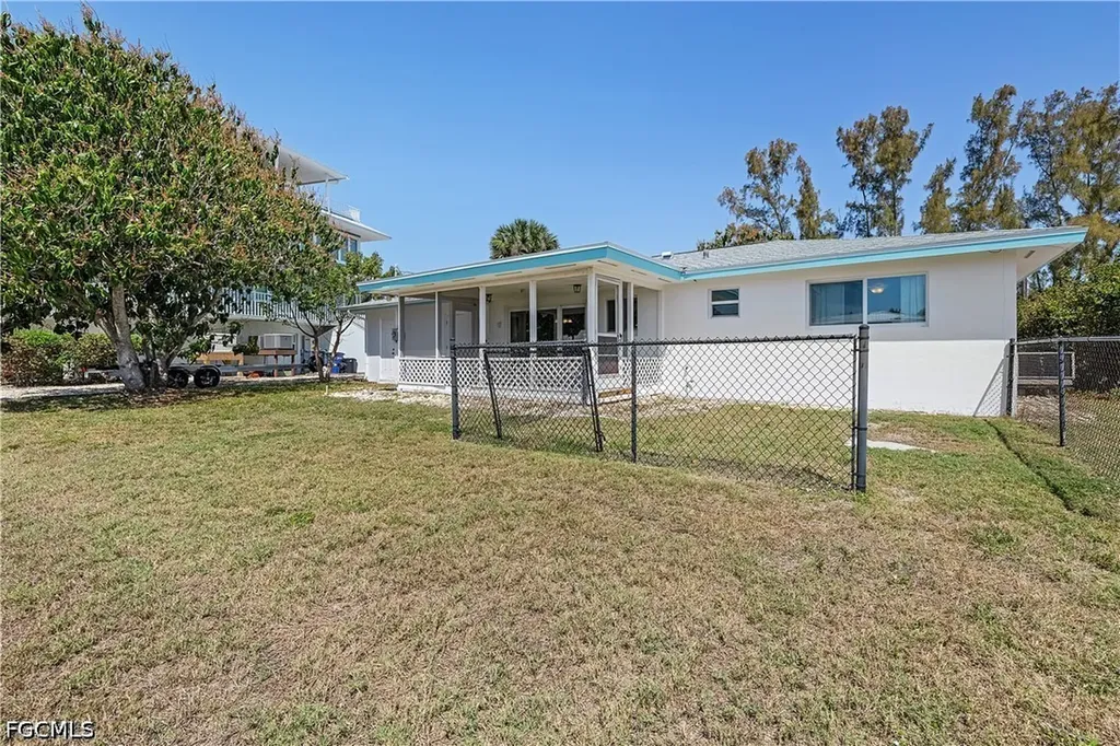 7815 Bocilla Lane Bokeelia FL 33922