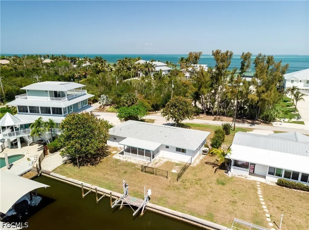 7815 Bocilla Lane Bokeelia FL 33922