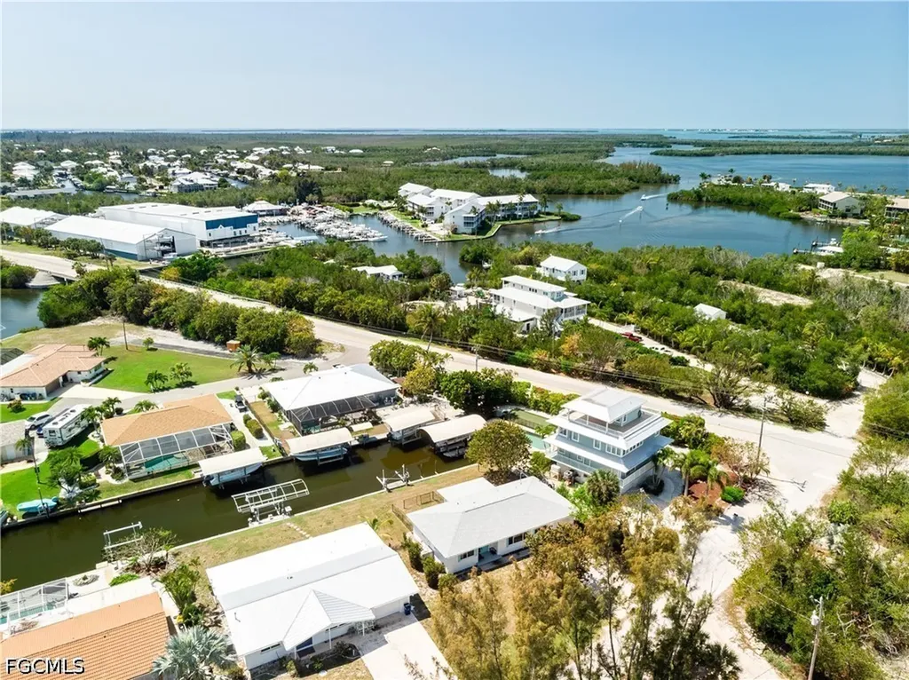 7815 Bocilla Lane Bokeelia FL 33922