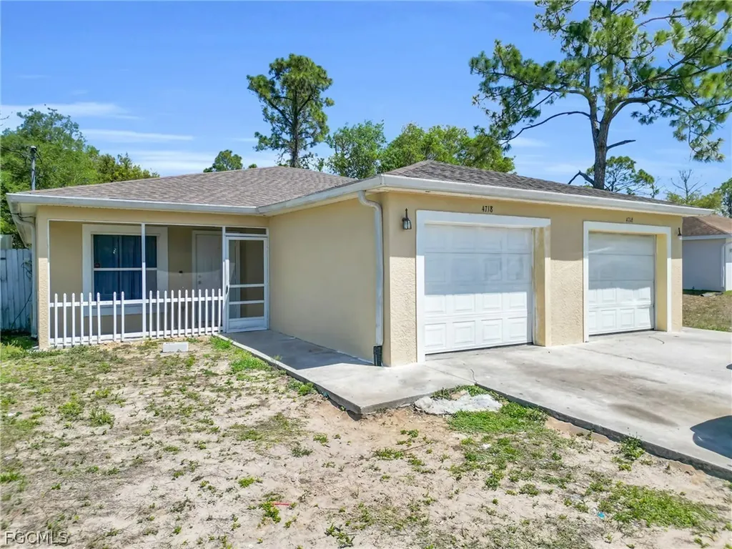 4716/4718 21st Street SW Lehigh Acres FL 33973