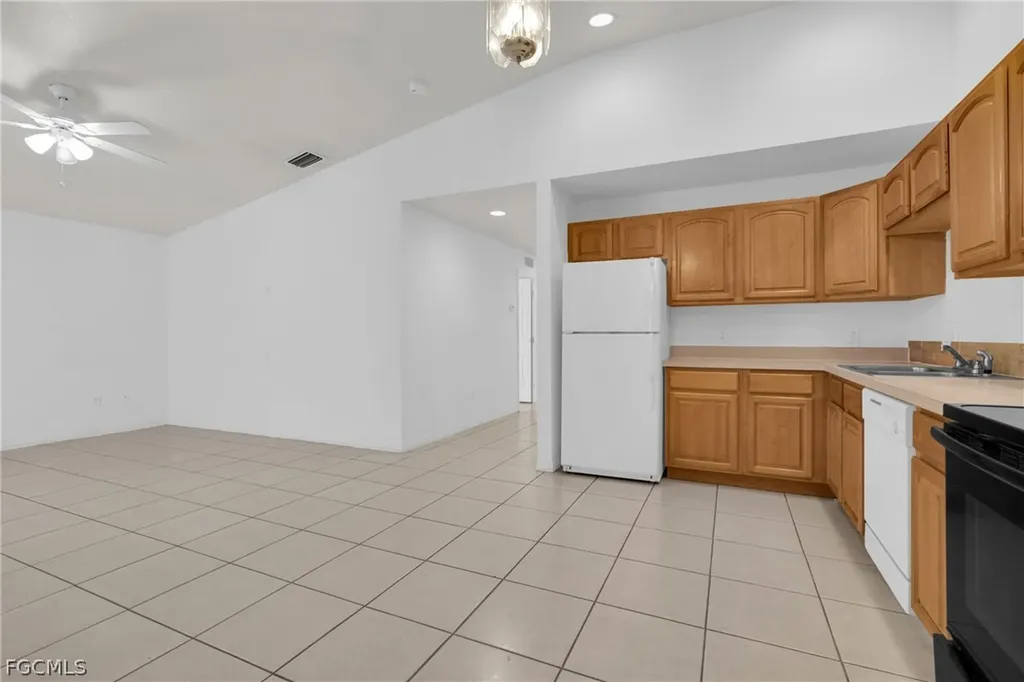 4716/4718 21st Street SW Lehigh Acres FL 33973