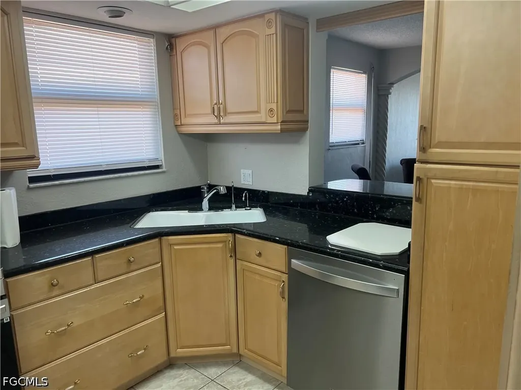 4260 SE 20th Place Cape Coral FL 33904