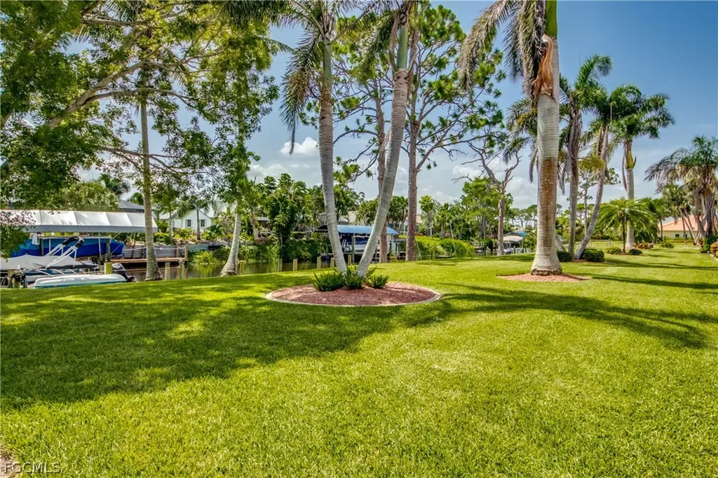 15350 Moonraker Court North Fort Myers FL 33917