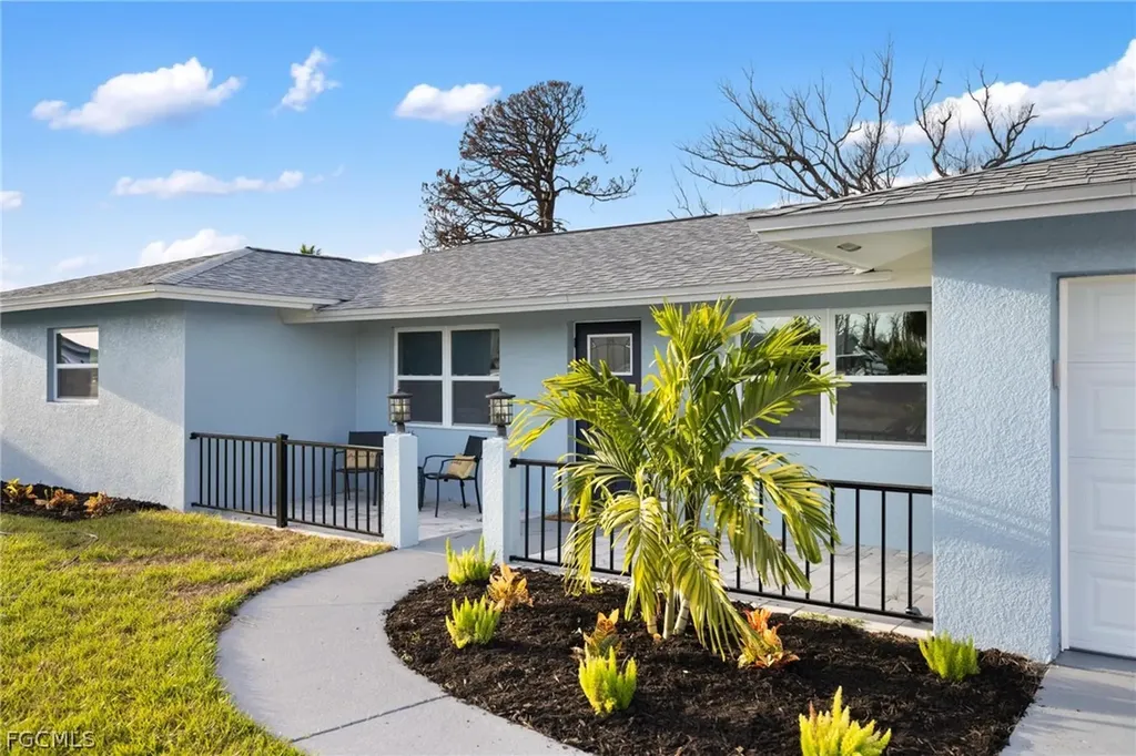 1940 Pennsylvania Avenue Englewood FL 34224