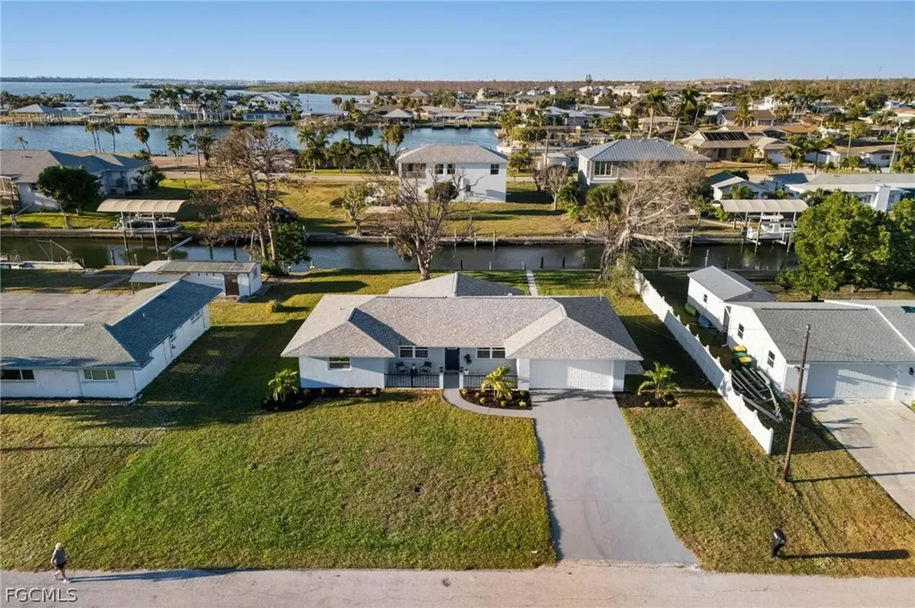 1940 Pennsylvania Avenue Englewood FL 34224