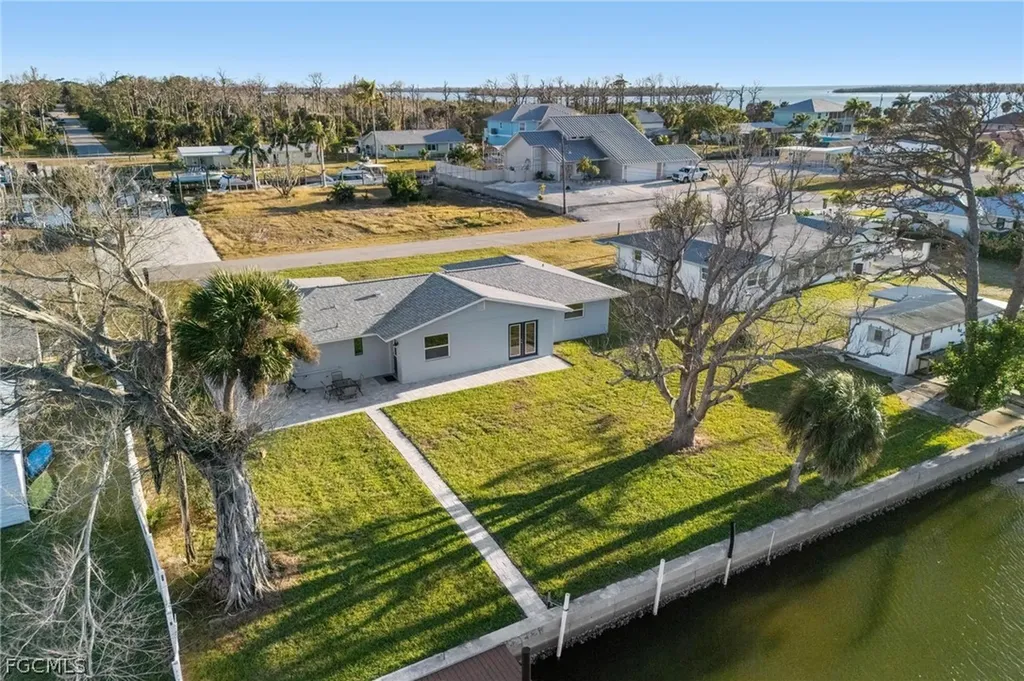 1940 Pennsylvania Avenue Englewood FL 34224