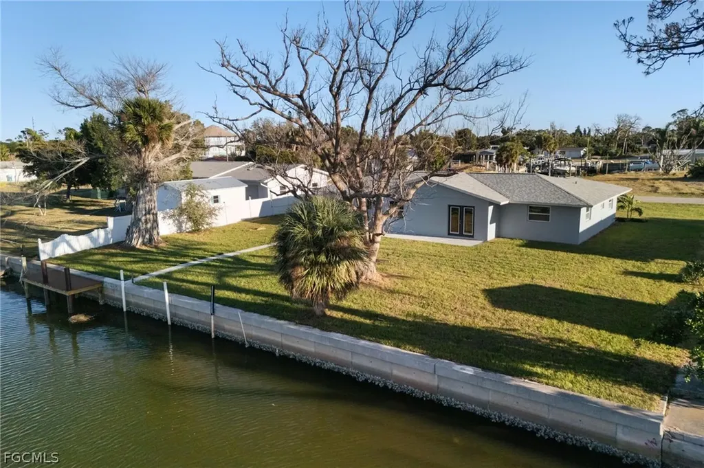 1940 Pennsylvania Avenue Englewood FL 34224