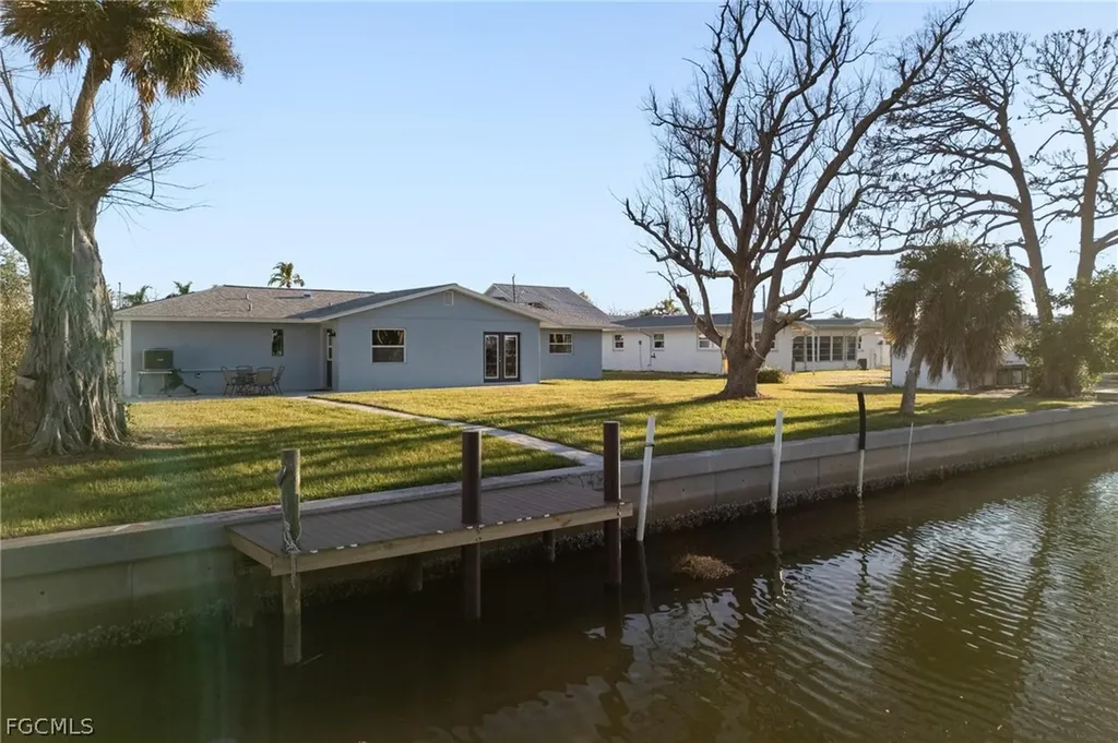 1940 Pennsylvania Avenue Englewood FL 34224