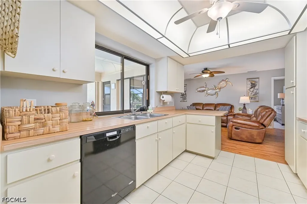 1434 SE 20th Street Cape Coral FL 33990