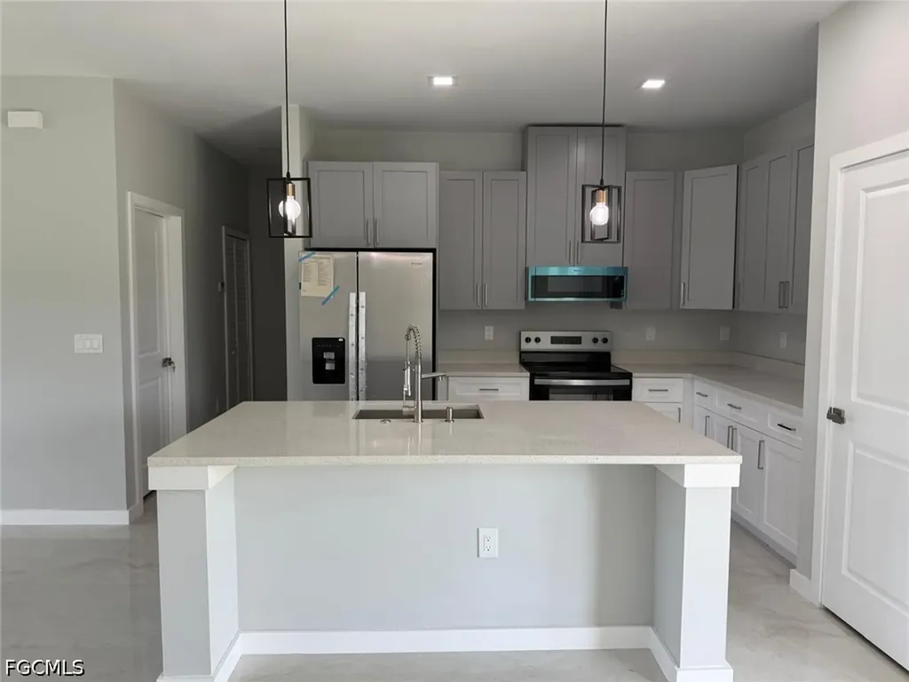 484 Westdale Avenue Lehigh Acres FL 33972