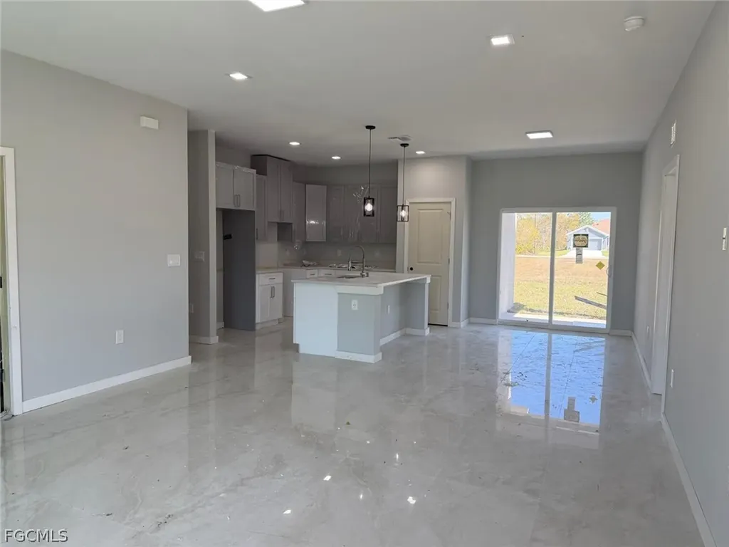484 Westdale Avenue Lehigh Acres FL 33972