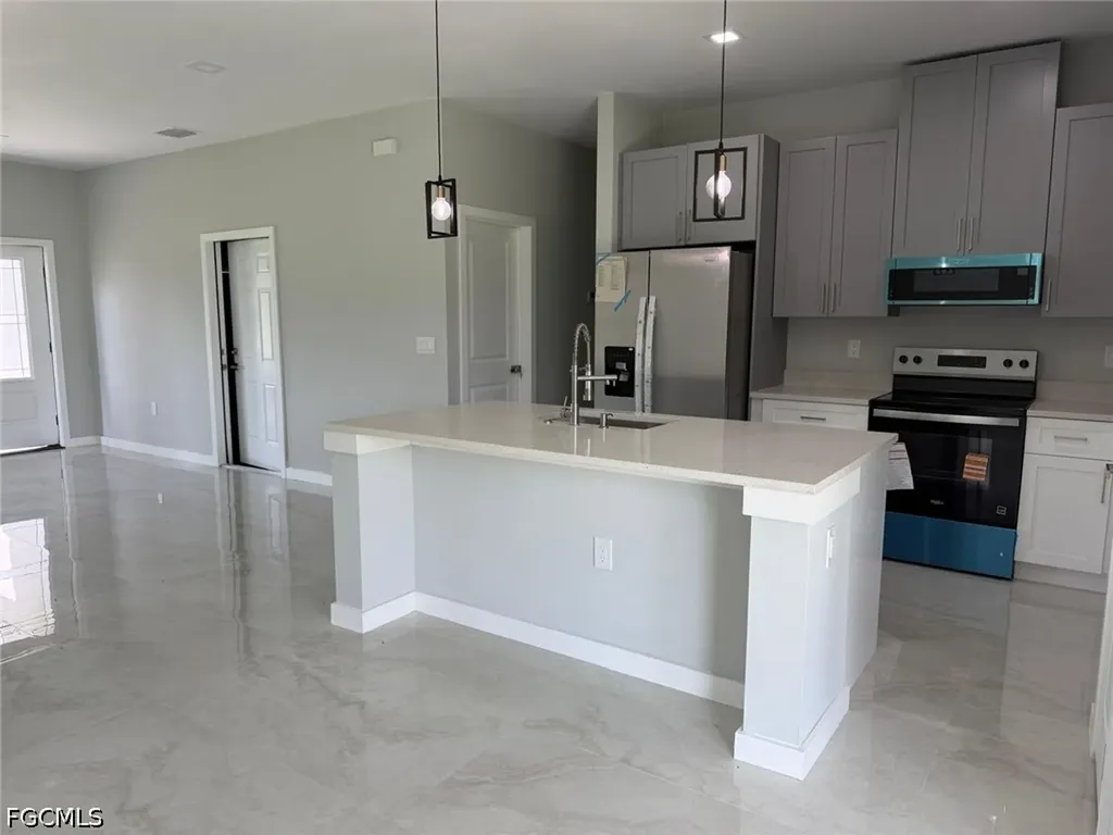 484 Westdale Avenue Lehigh Acres FL 33972