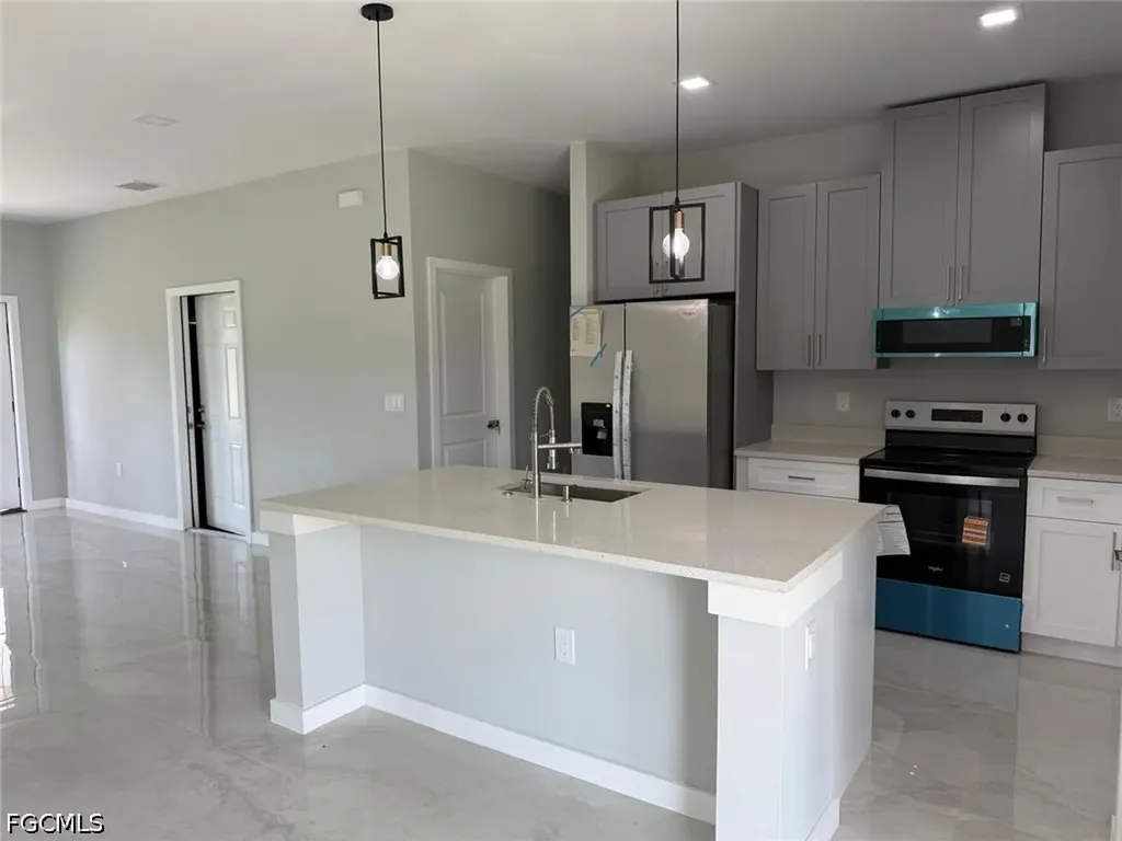 484 Westdale Avenue Lehigh Acres FL 33972