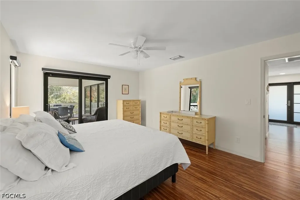 4339 Gulf Pines Drive Sanibel FL 33957