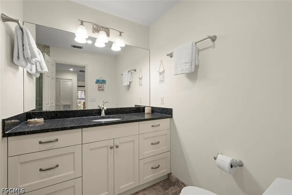 4339 Gulf Pines Drive Sanibel FL 33957