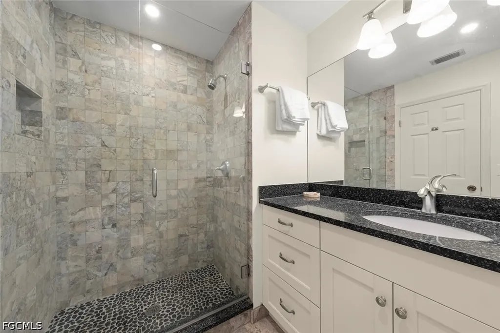 4339 Gulf Pines Drive Sanibel FL 33957