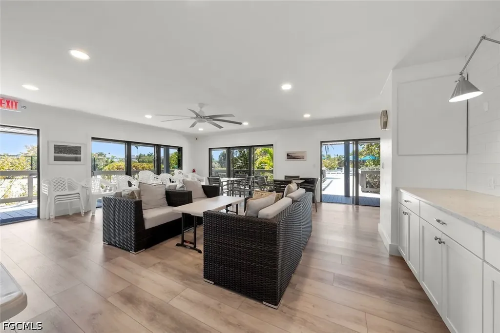 4339 Gulf Pines Drive Sanibel FL 33957