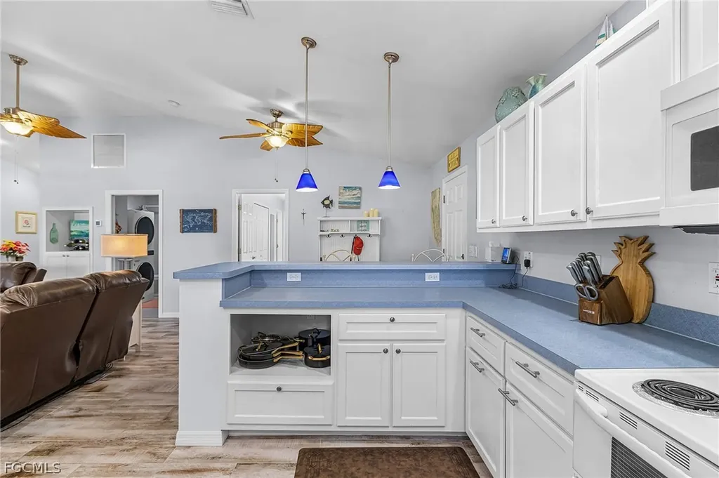 3778 Pinetree Drive St. James City FL 33956