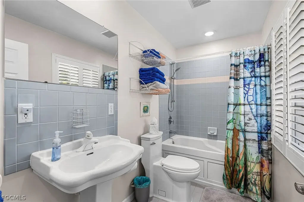 3778 Pinetree Drive St. James City FL 33956