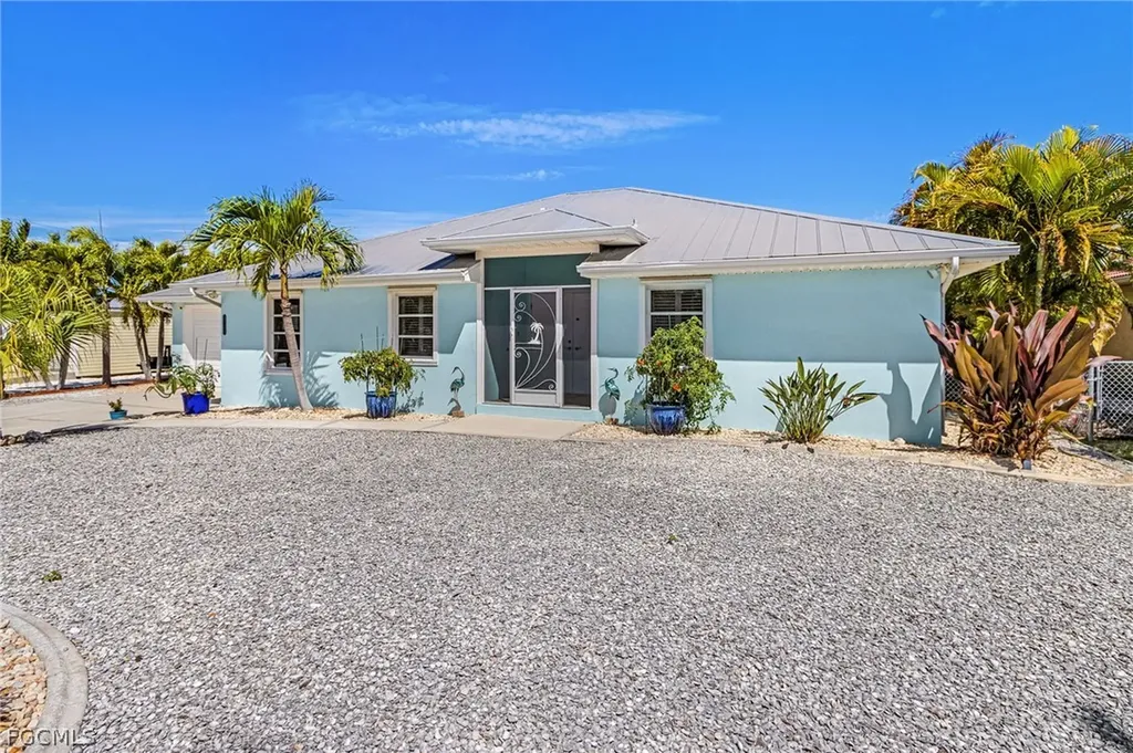 3778 Pinetree Drive St. James City FL 33956
