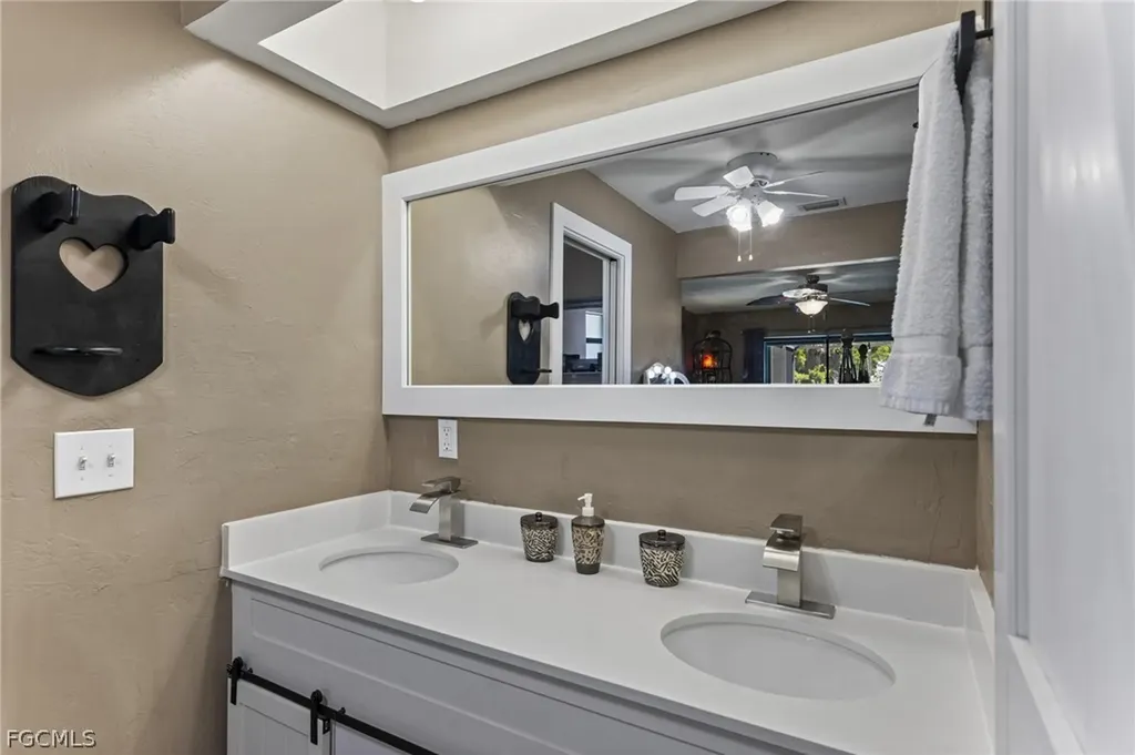 241 Connecticut Avenue Fort Myers FL 33905