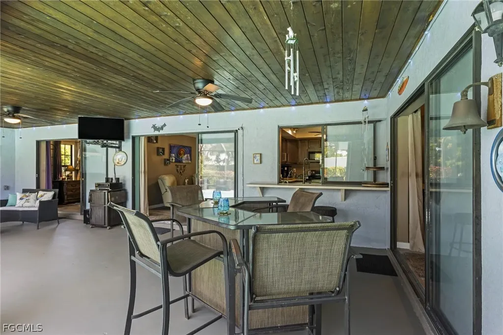 241 Connecticut Avenue Fort Myers FL 33905
