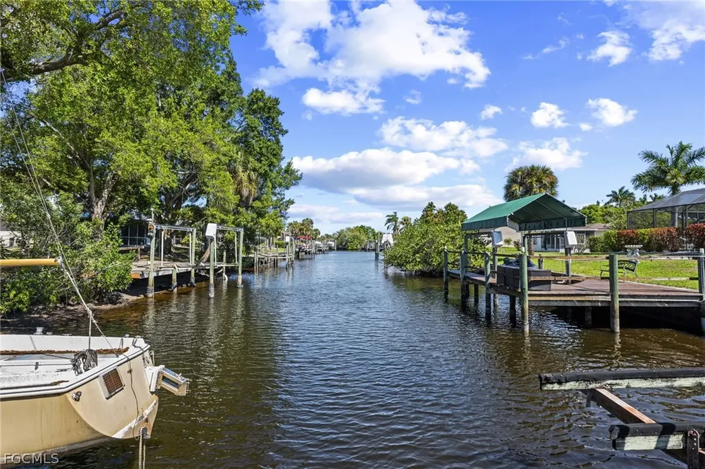241 Connecticut Avenue Fort Myers FL 33905