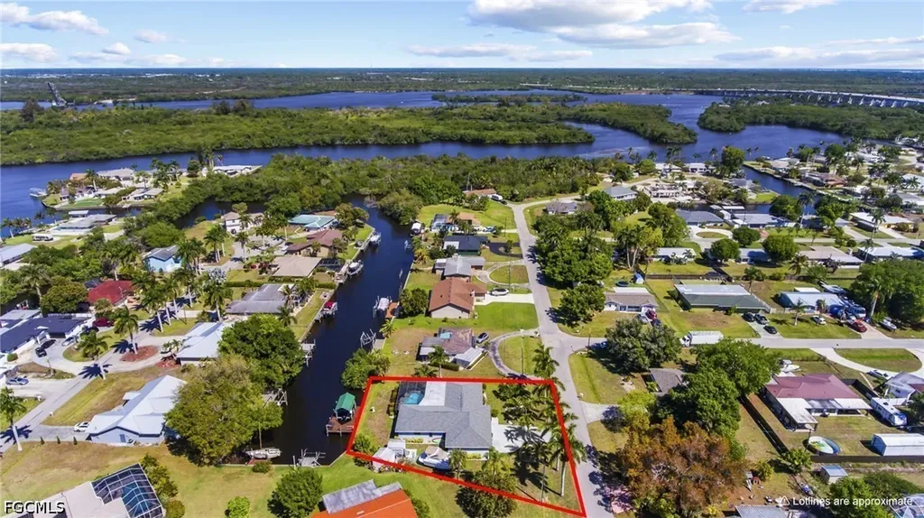 241 Connecticut Avenue Fort Myers FL 33905