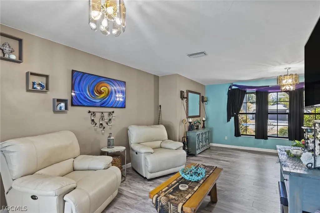 241 Connecticut Avenue Fort Myers FL 33905
