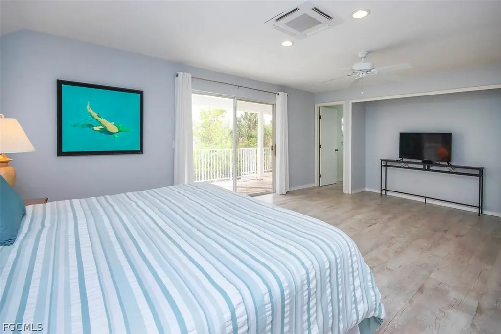 Sanibel FL 33957
