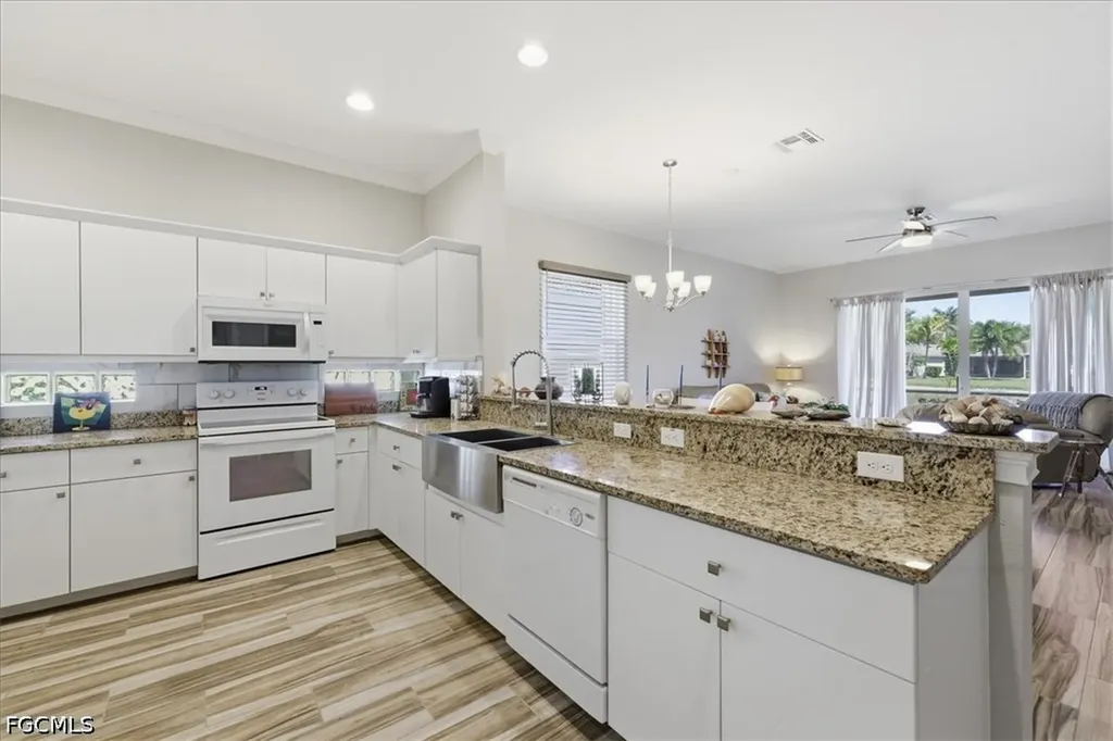 2561 Deerfield Lake Court Cape Coral FL 33909