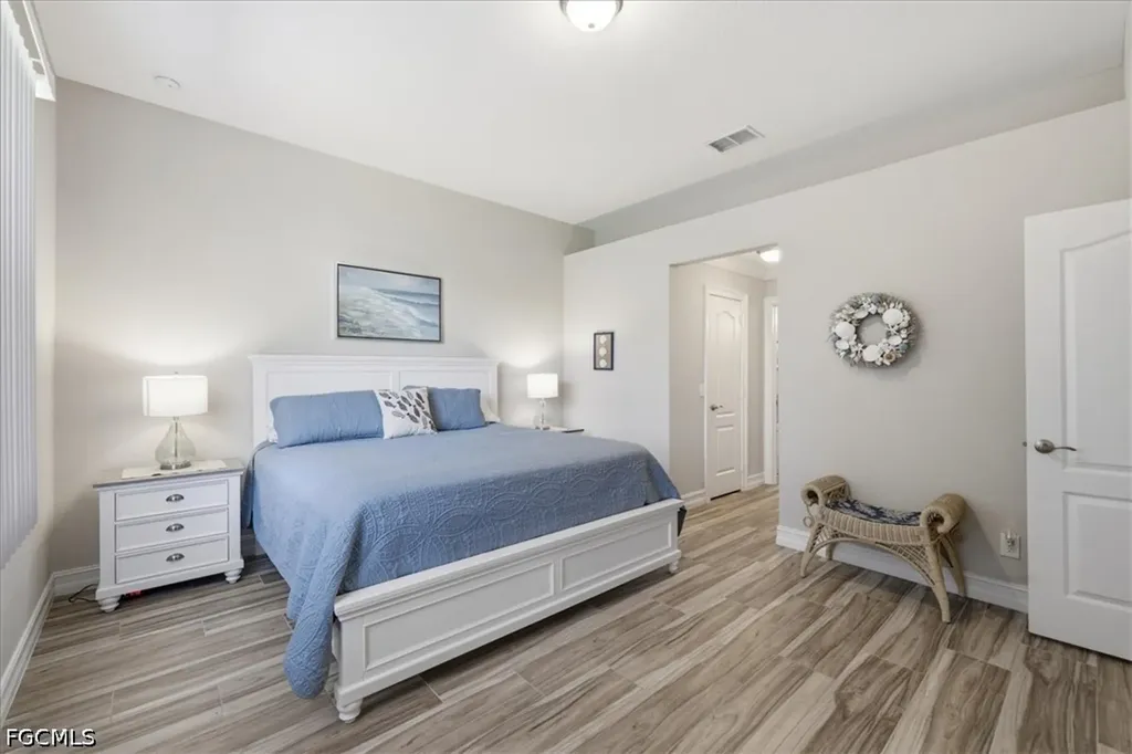 2561 Deerfield Lake Court Cape Coral FL 33909
