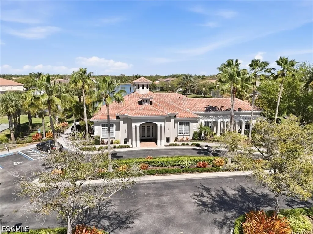 2561 Deerfield Lake Court Cape Coral FL 33909