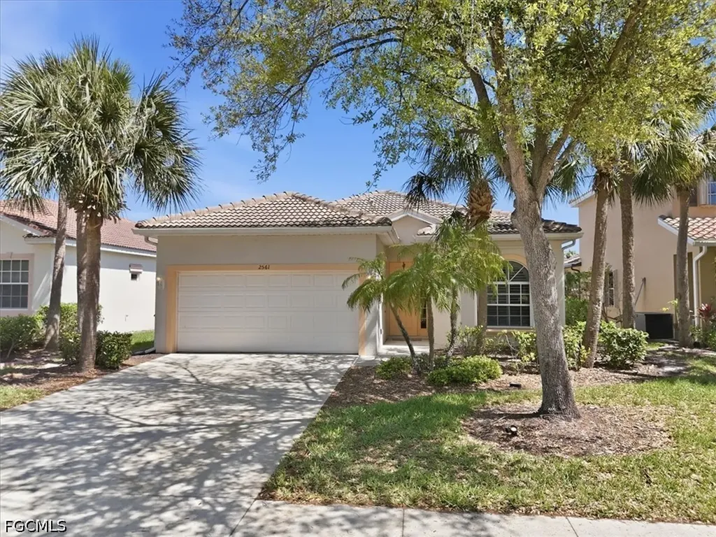 2561 Deerfield Lake Court Cape Coral FL 33909