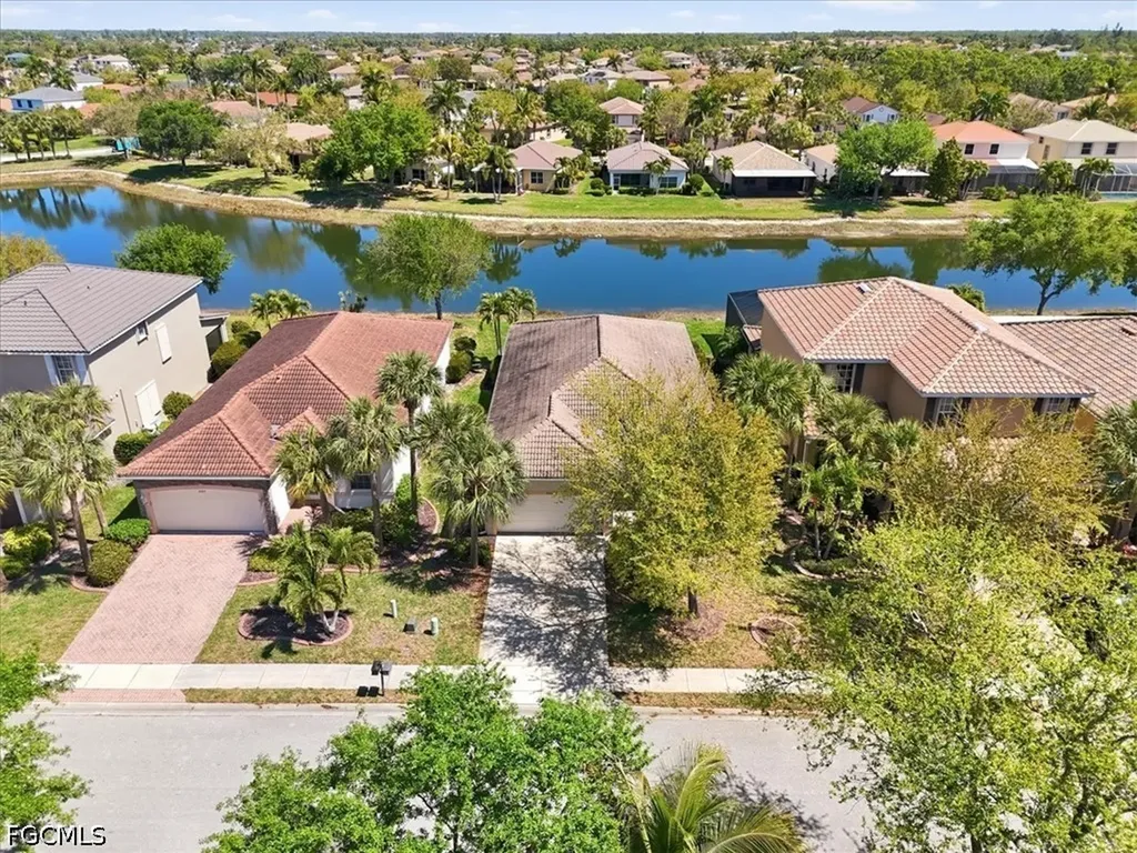 2561 Deerfield Lake Court Cape Coral FL 33909