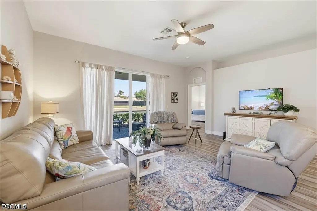 2561 Deerfield Lake Court Cape Coral FL 33909
