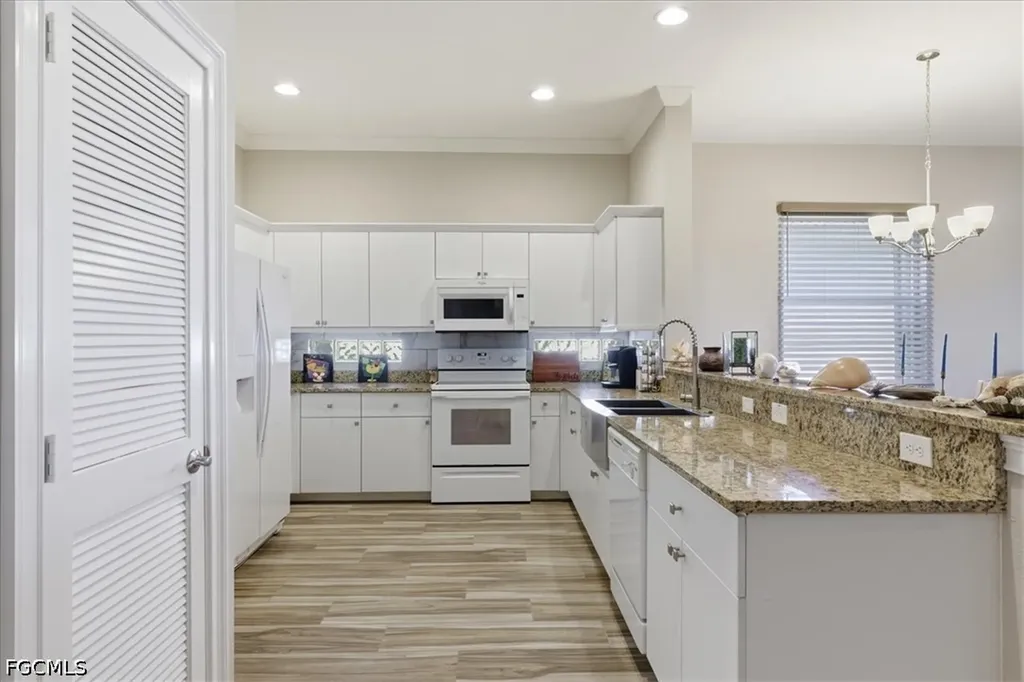 2561 Deerfield Lake Court Cape Coral FL 33909