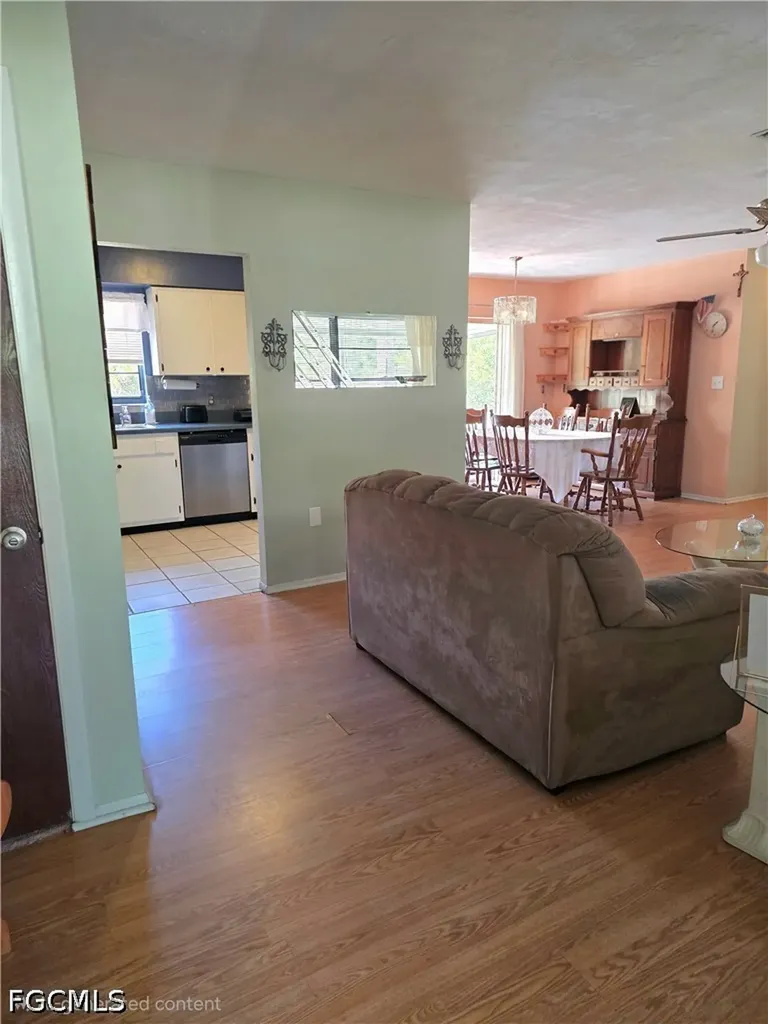 403 Mcarthur Avenue Lehigh Acres FL 33936