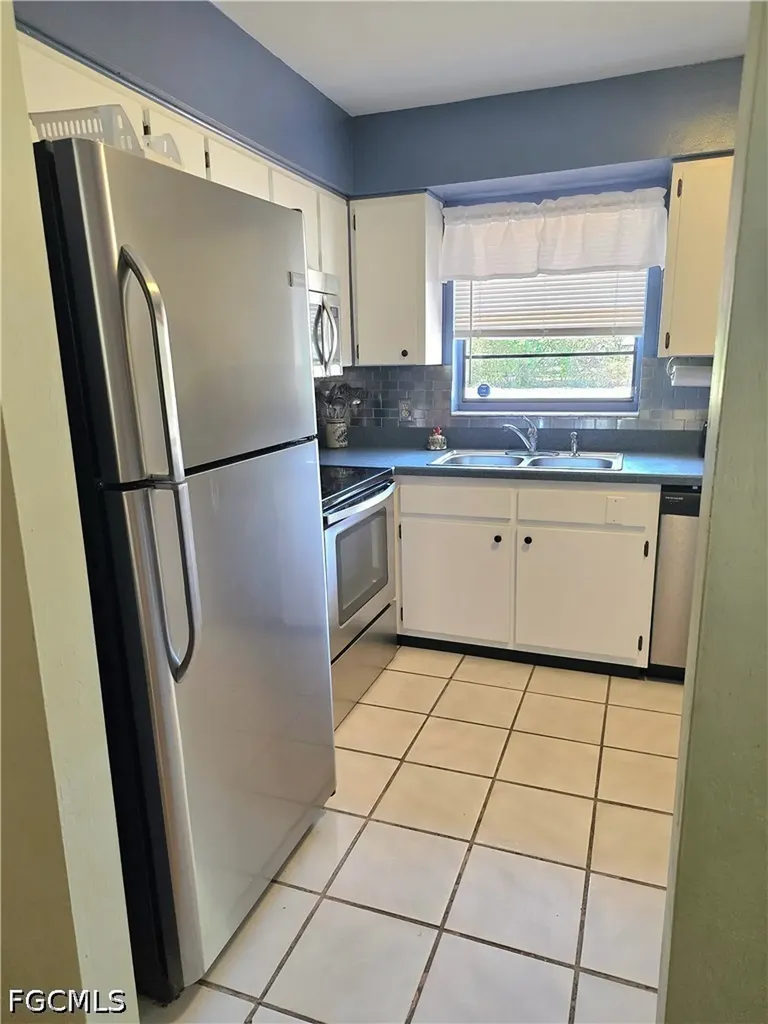 403 Mcarthur Avenue Lehigh Acres FL 33936
