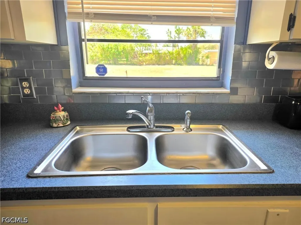 403 Mcarthur Avenue Lehigh Acres FL 33936