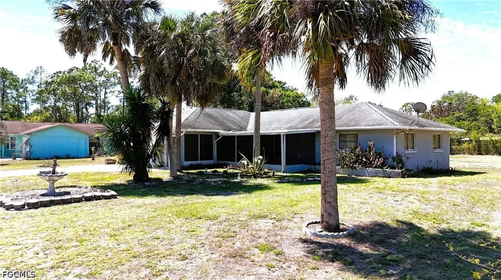403 Mcarthur Avenue Lehigh Acres FL 33936